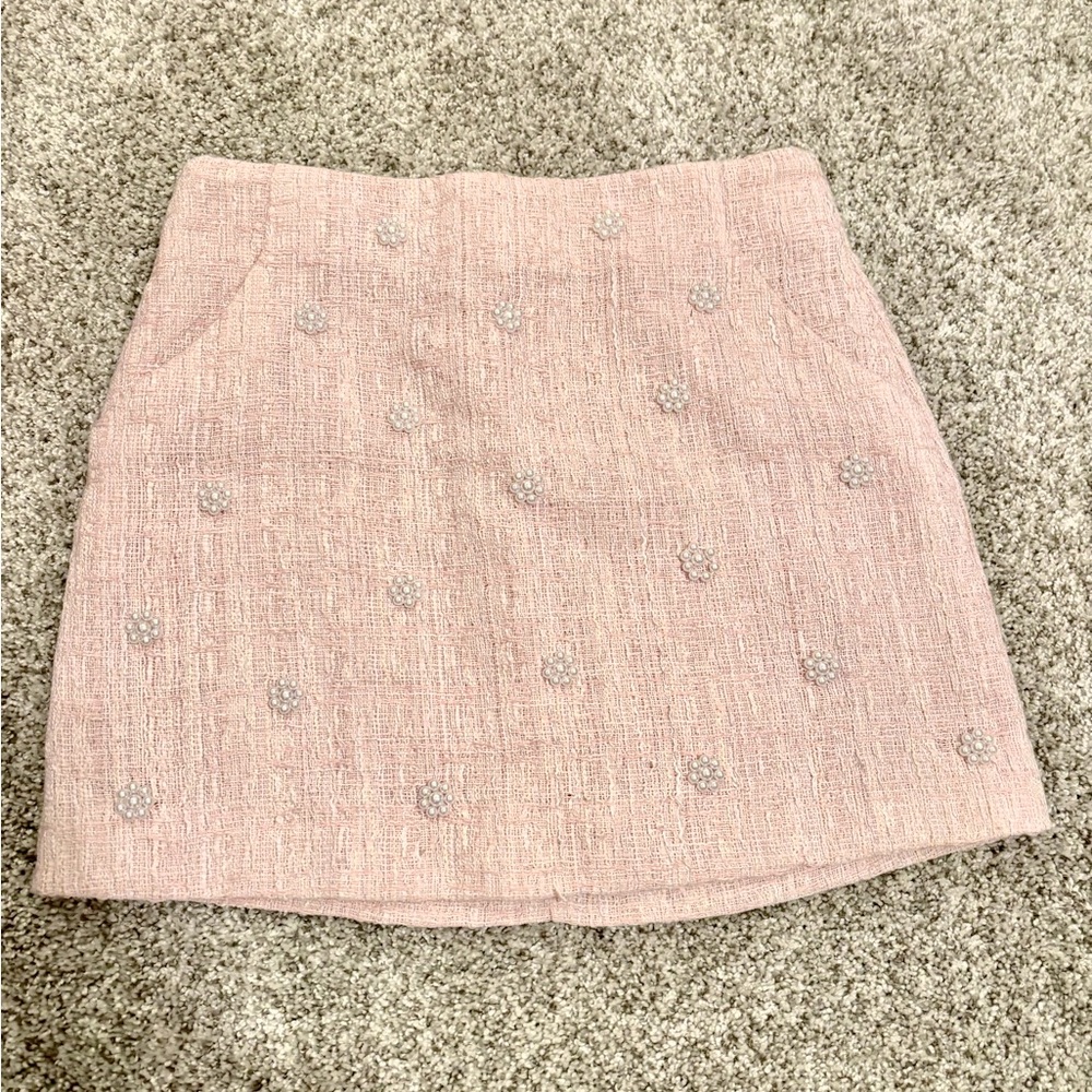 Francesca’s pink mini skirt